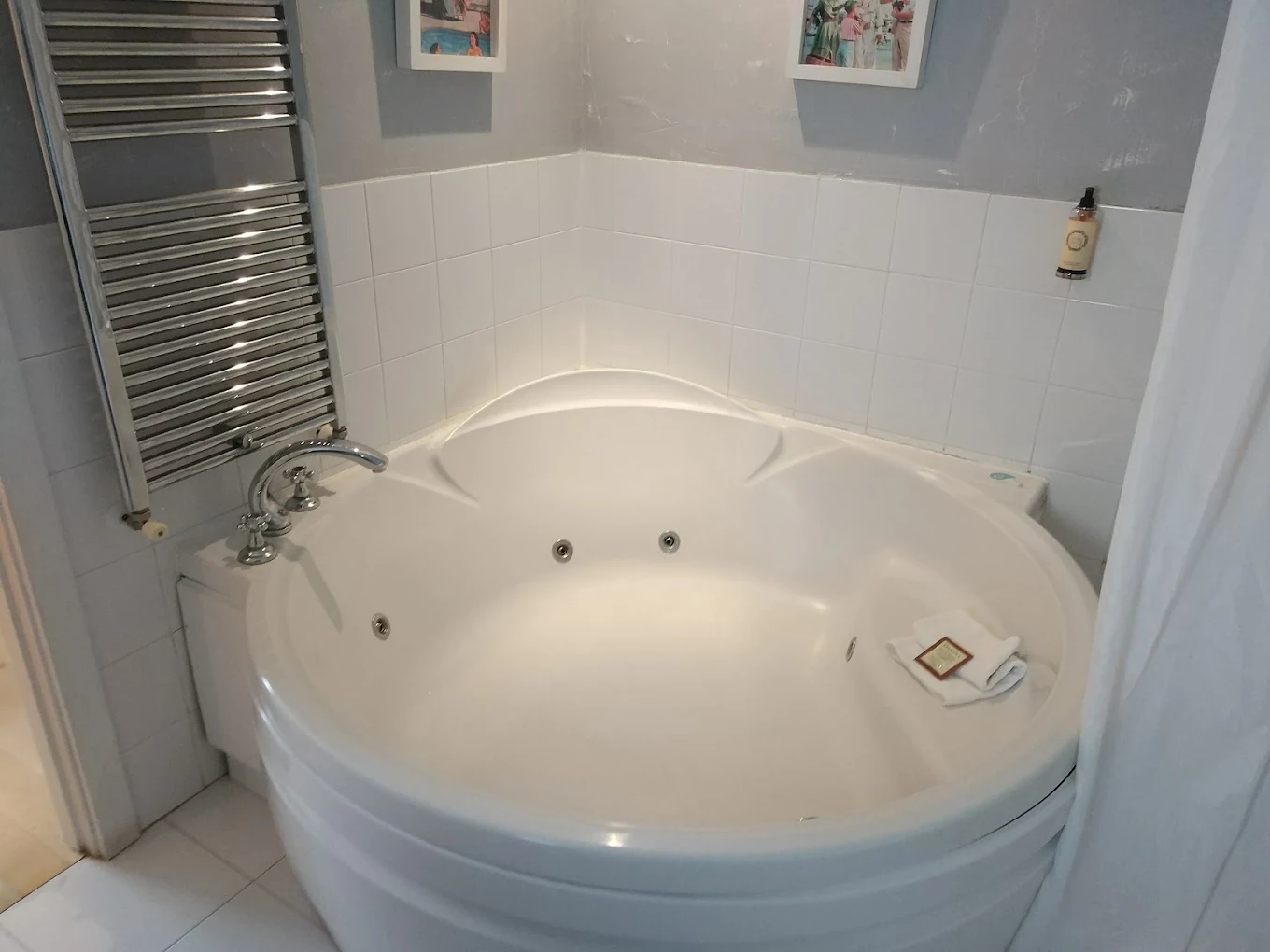 Casona Las Cinco Calderas, habitación con jacuzzi privado