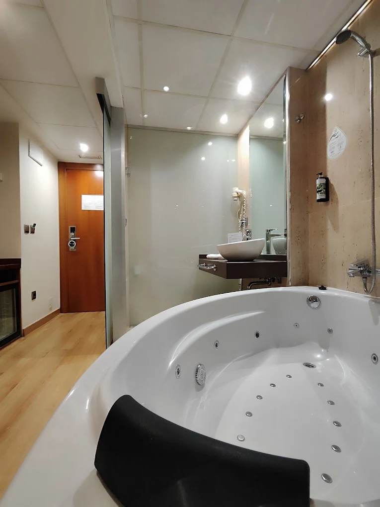 Duerming Longoria Plaza, habitación con jacuzzi privado