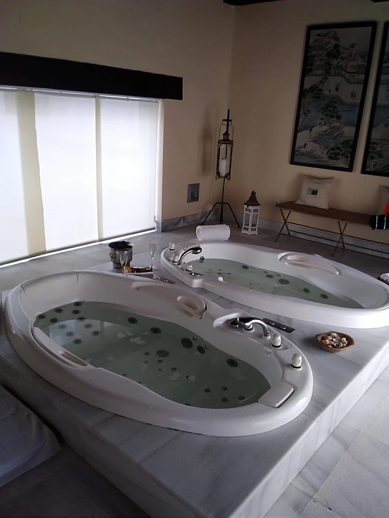 Finca La Bobadilla, habitación con jacuzzi privado