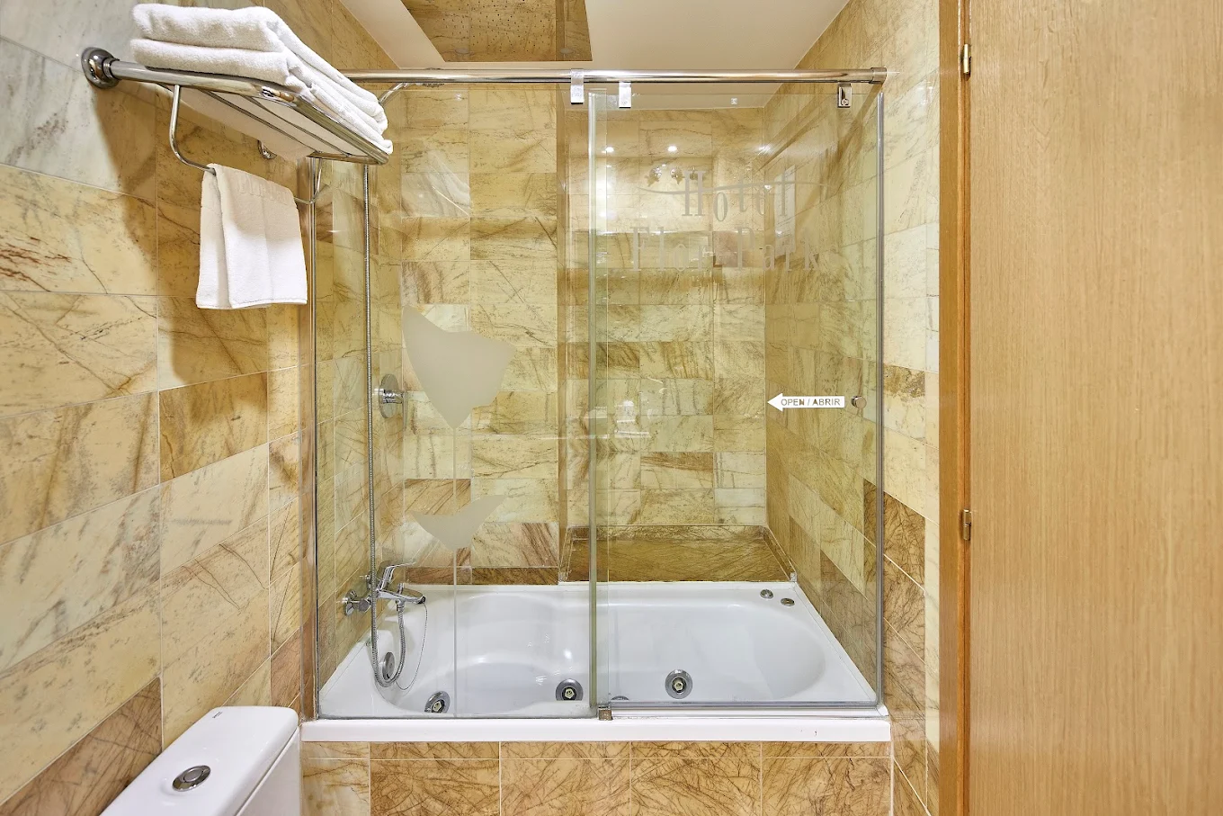 Flor Parks Hotel, habitación con jacuzzi privado
