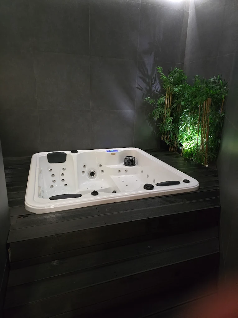 Futurotel Malagueta Beach, habitación con jacuzzi privado
