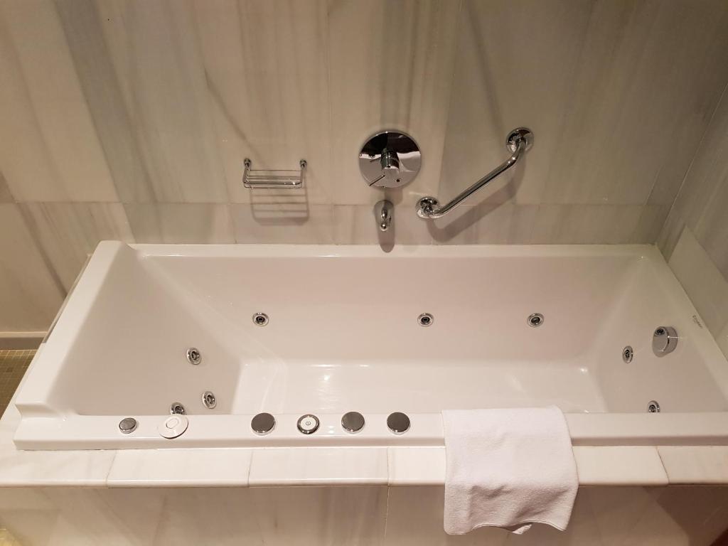 Gran Hotel Soller, habitación con jacuzzi privado
