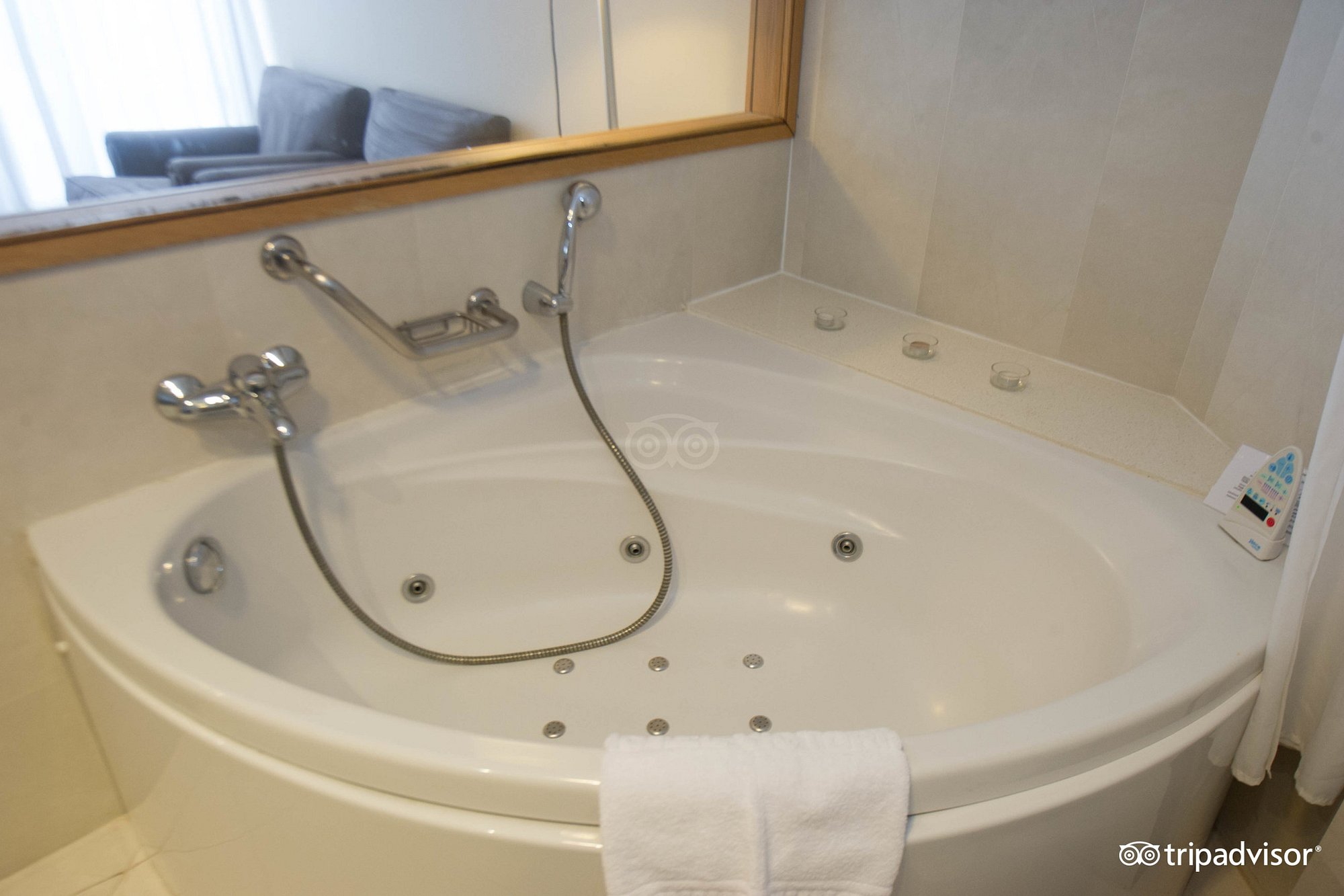 Gran Hotel Victoria, habitación con jacuzzi privado