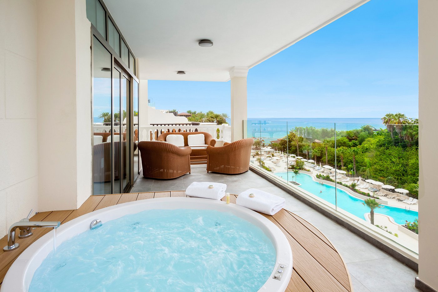 Gran Tacande Wellness & Relax Costa Adeje, habitación con jacuzzi privado