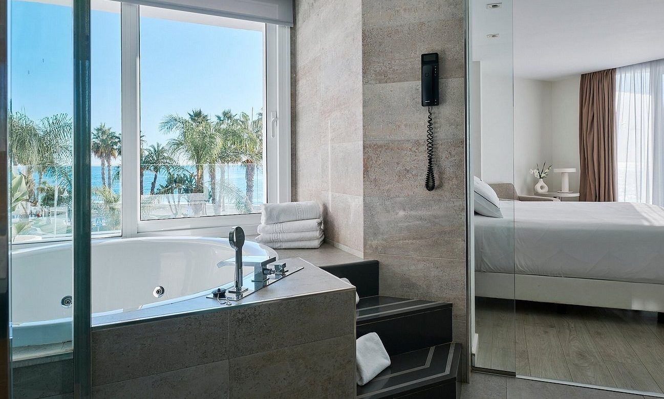 Helios Costa Tropical, habitación con jacuzzi privado