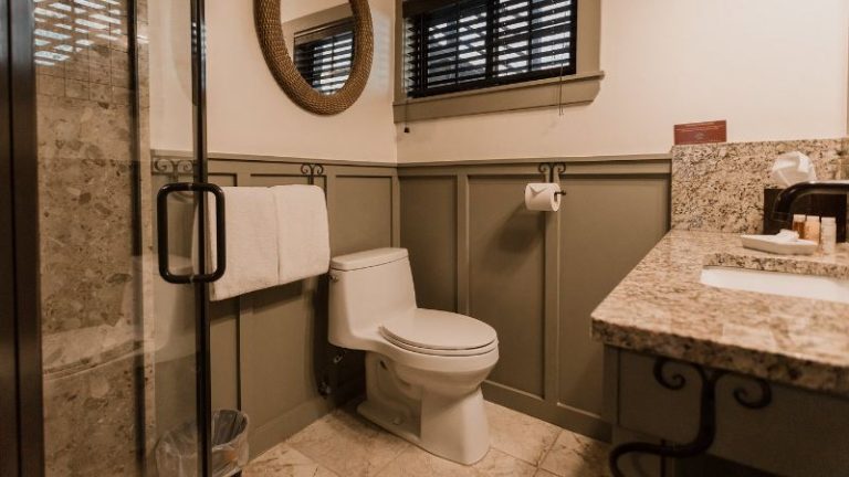 Highland Haven Creekside Inn