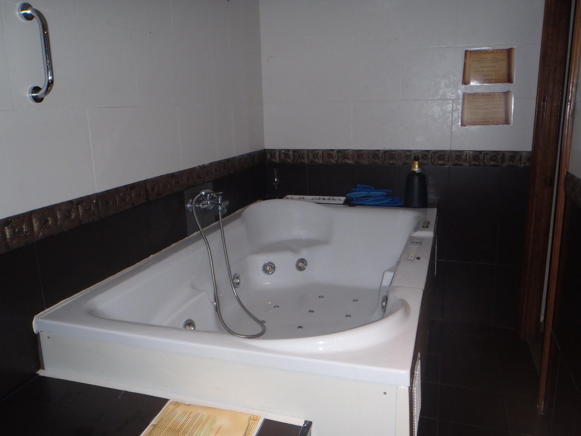 Hospedaje Villa Pilar, habitación con jacuzzi privado