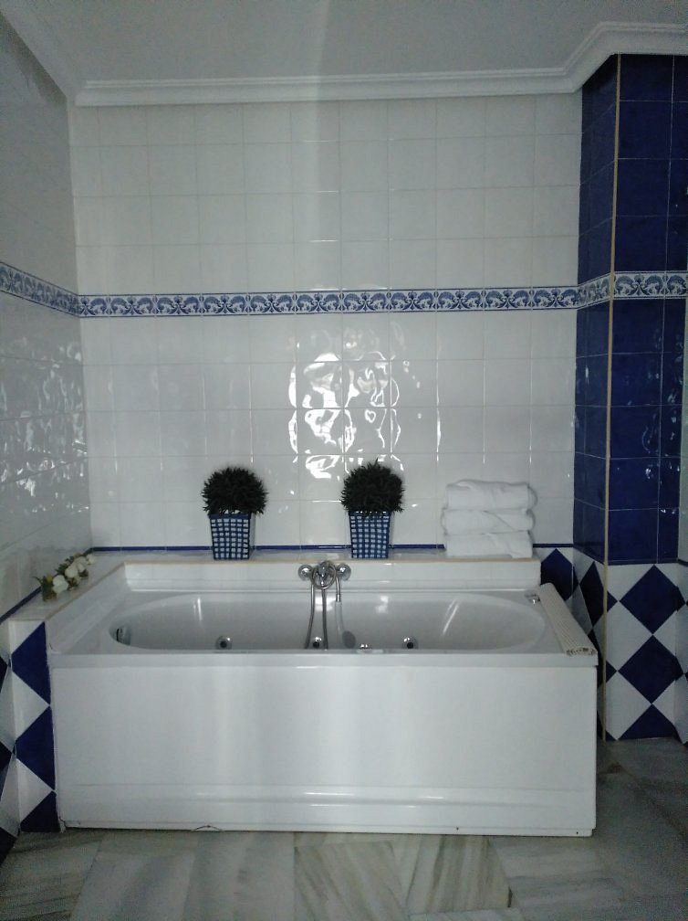 Hostal Mayflowers, habitación con jacuzzi privado