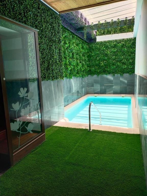 Hostal Palacio San Bartolomé, habitación con jacuzzi privado