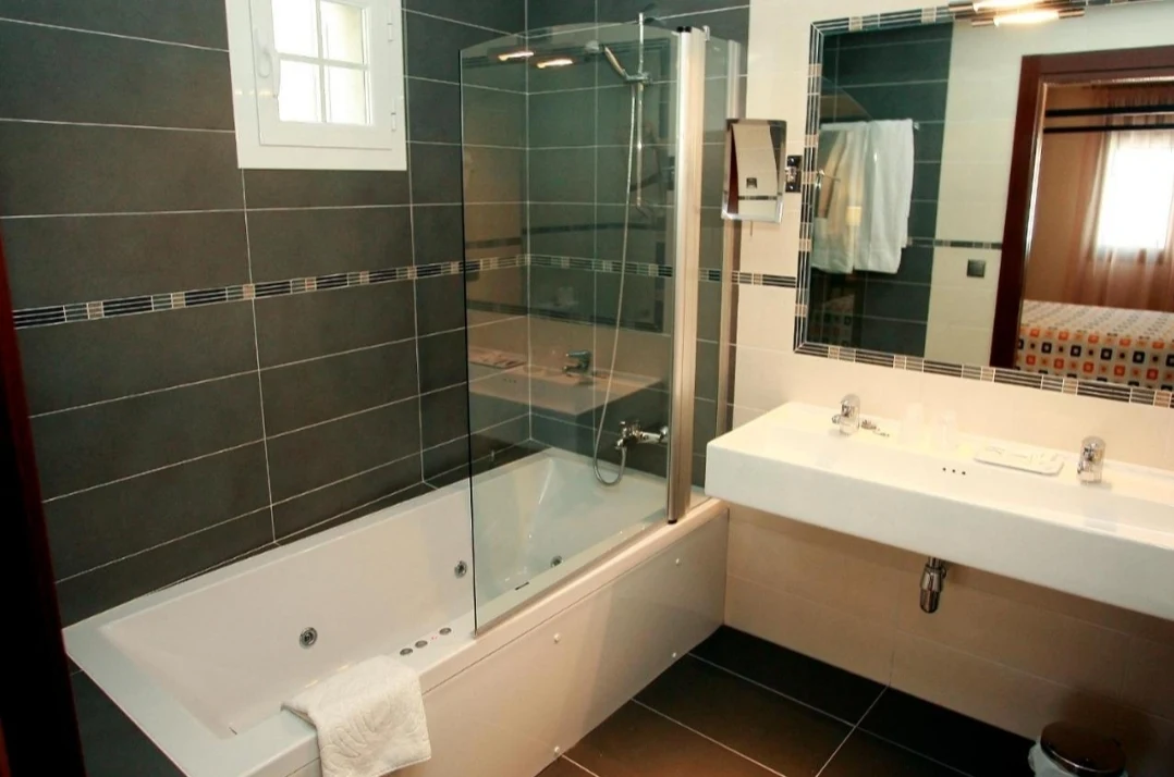 Hostal Rural Villa Vieja, habitación con jacuzzi privado