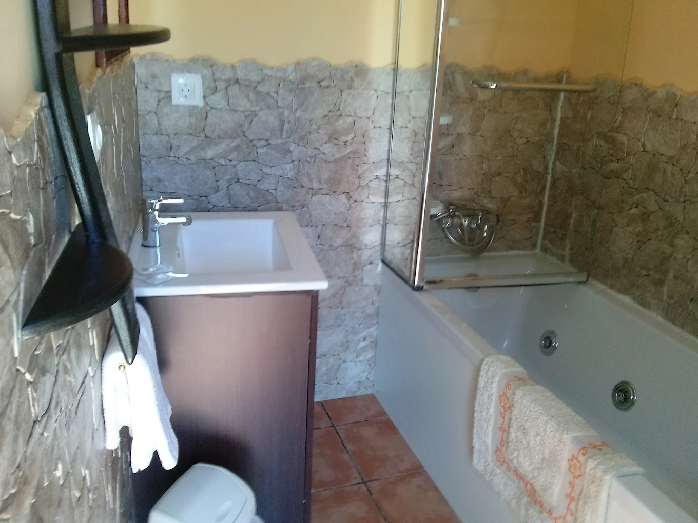 Hostal Suetxe, habitación con jacuzzi privado