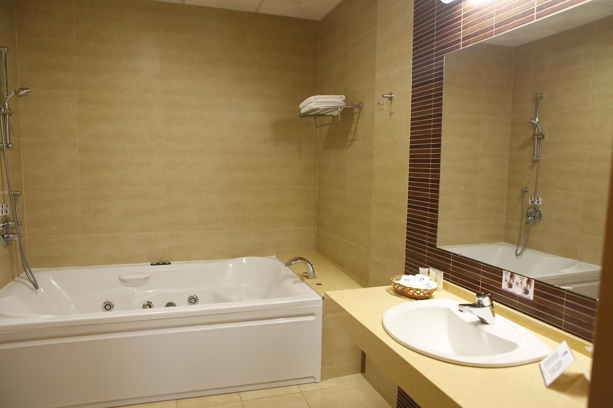 Hotel Adiafa, habitación con jacuzzi privado