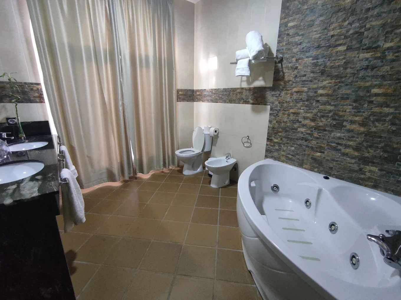 Hotel Albaida Nature, habitación con jacuzzi privado