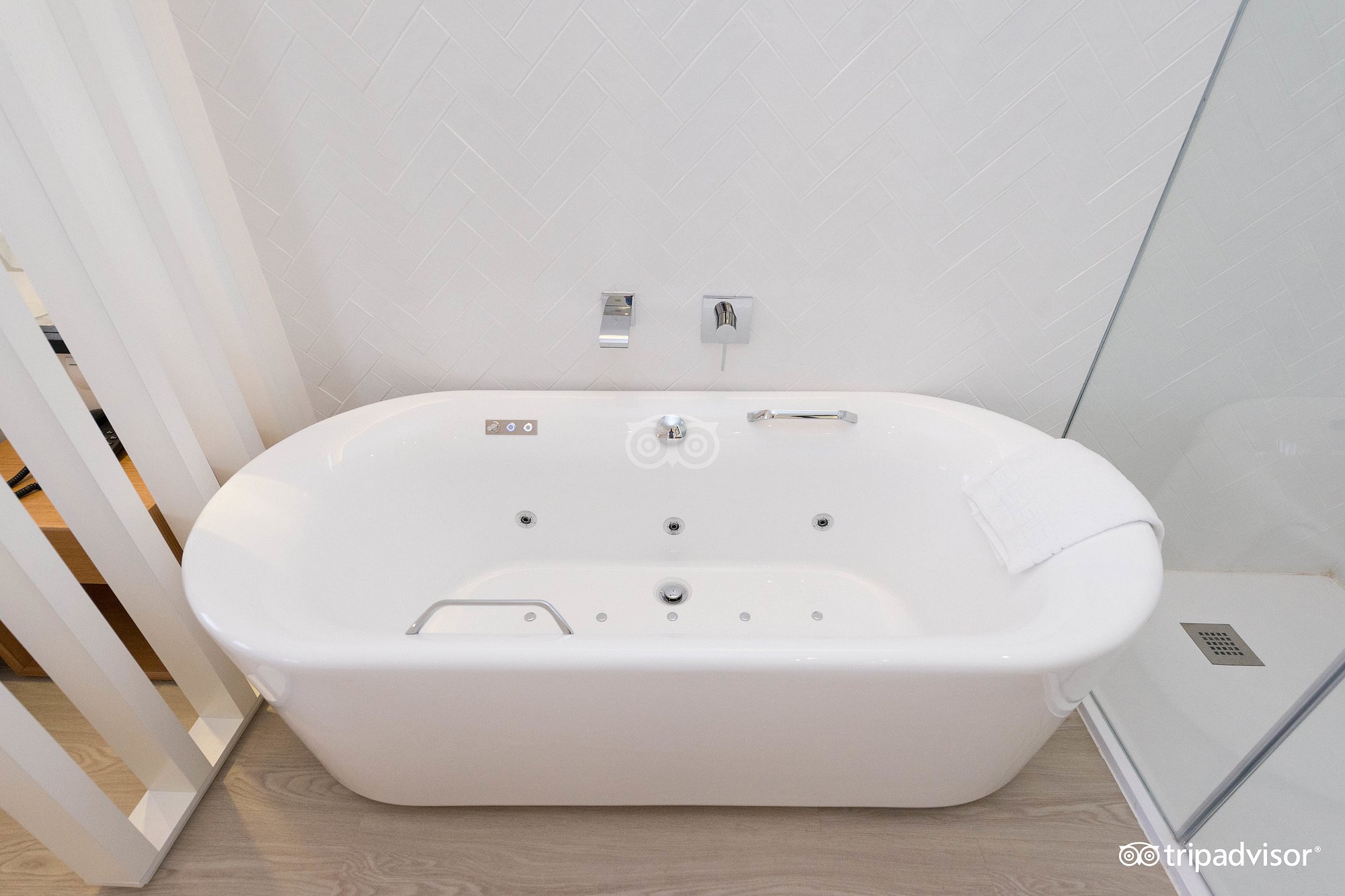 Hotel Almirante, habitación con jacuzzi privado
