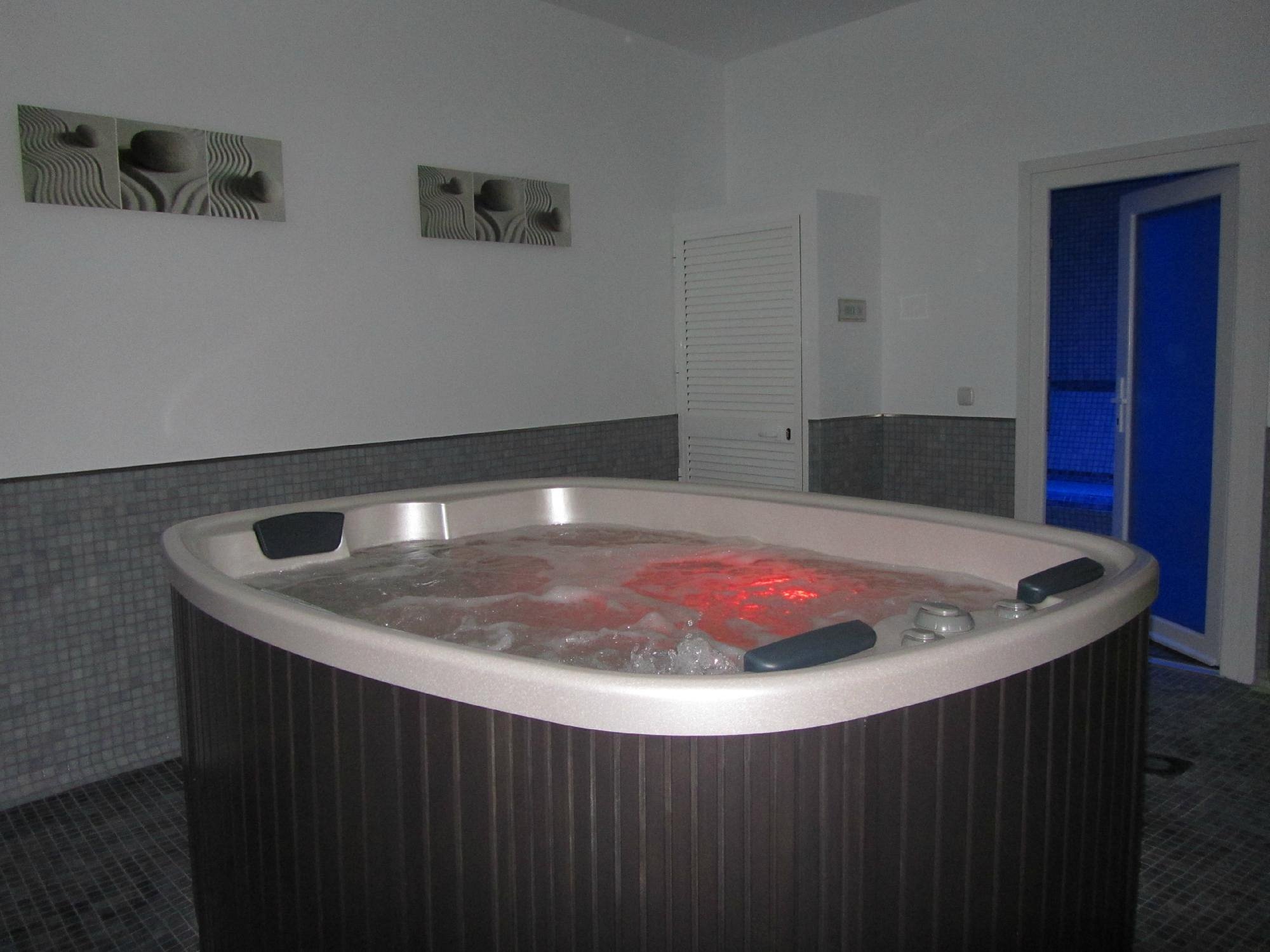 Hotel Andalussia, habitación con jacuzzi privado