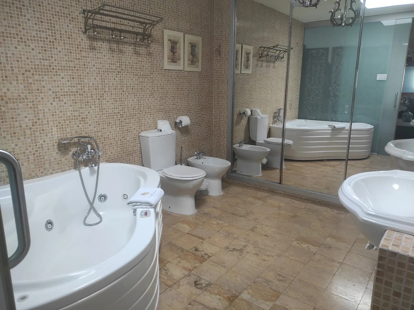 Hotel Argantonio, habitación con jacuzzi privado