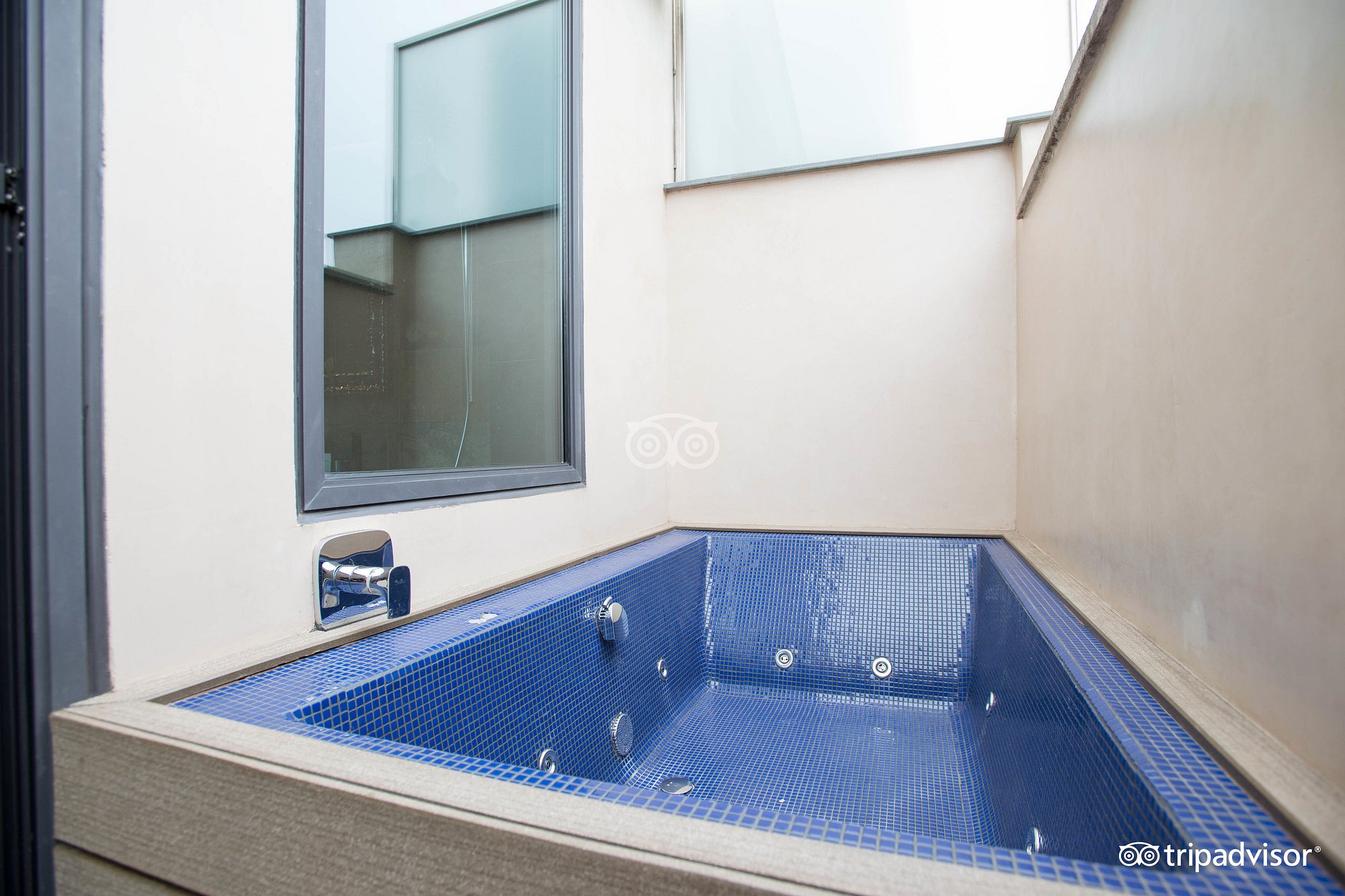 Hotel Bagues, habitación con jacuzzi privado