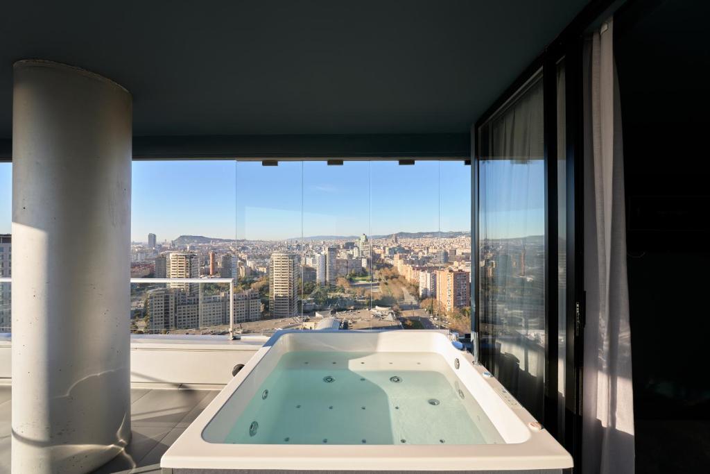 Hotel Barcelona Princess, habitación con jacuzzi privado