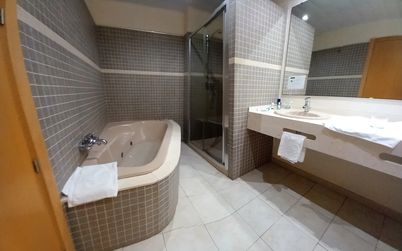 Hotel Bulevard, habitación con jacuzzi privado