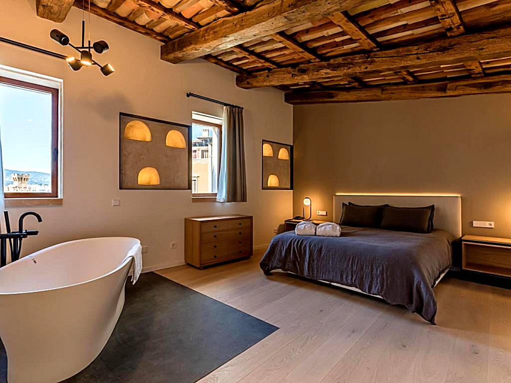 Hotel Can Cirera, habitación con jacuzzi privado