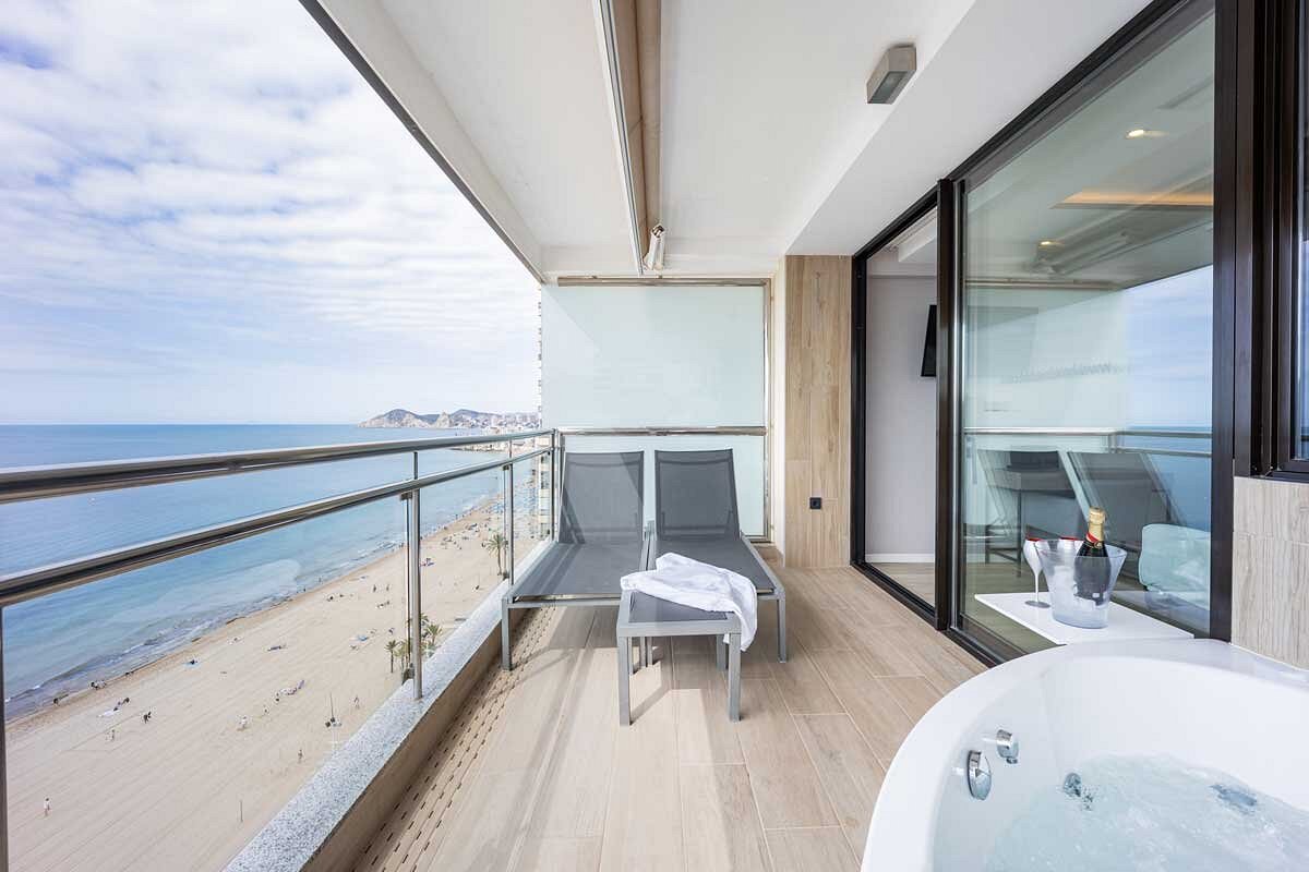 Hotel Cimbel, habitación con jacuzzi privado
