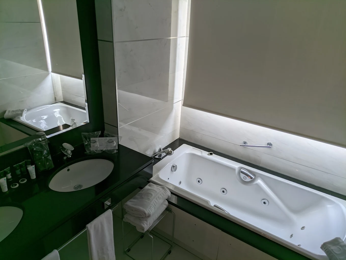 Hotel Córdoba Center, habitación con jacuzzi privado