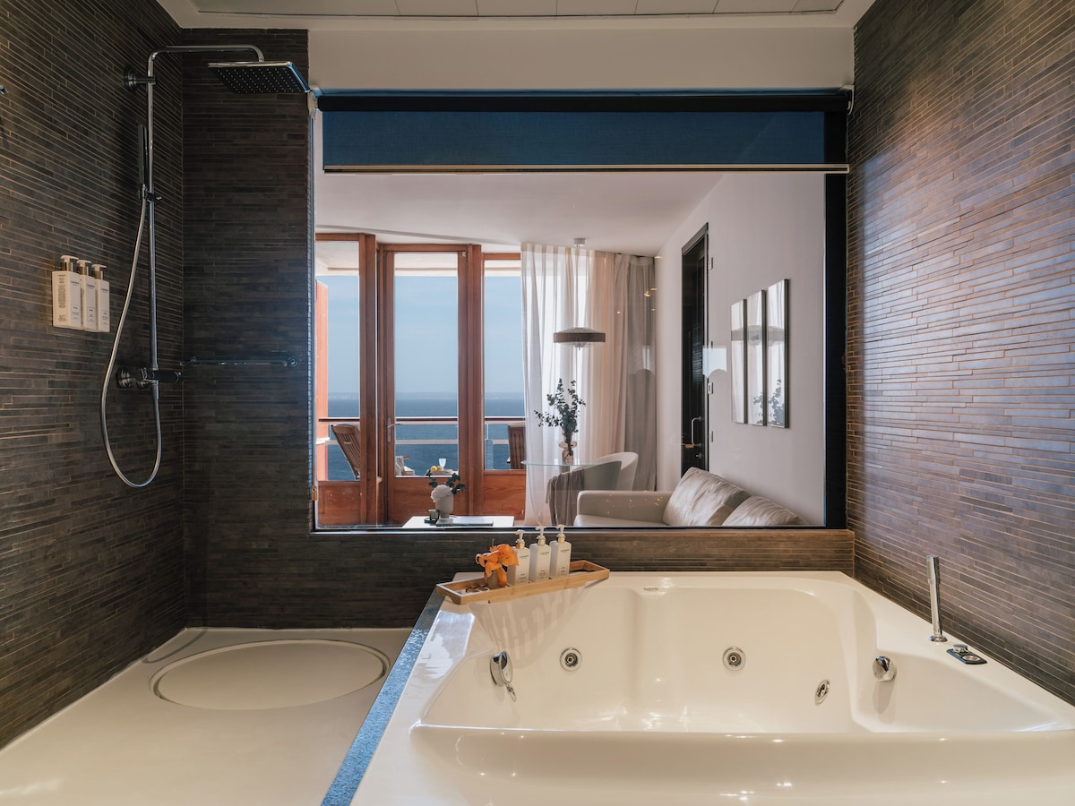 Hotel De Mar Gran Meliá, habitación con jacuzzi privado