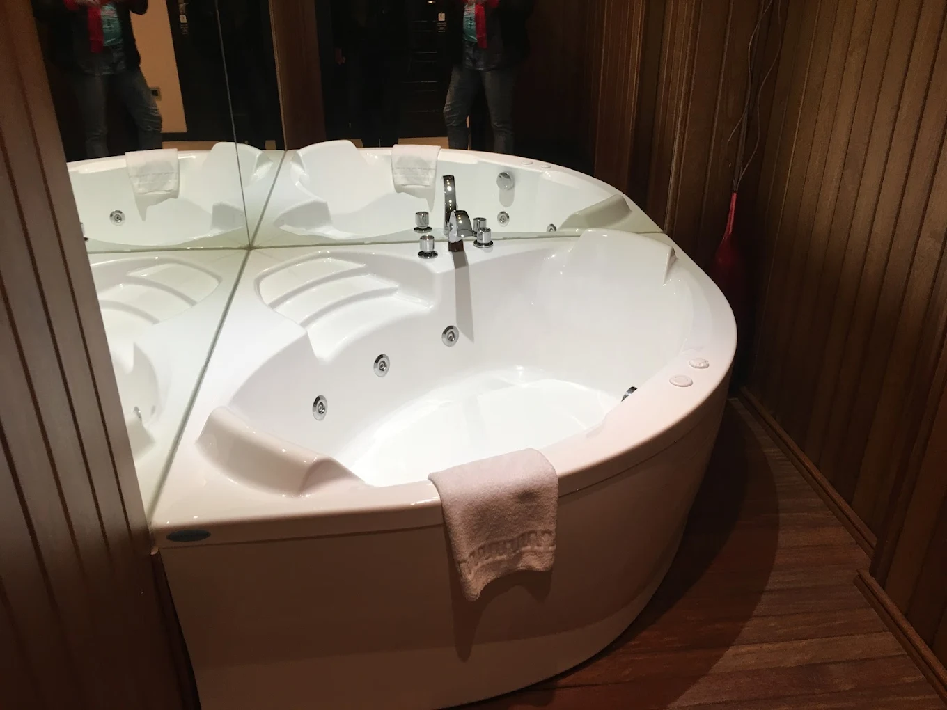 Hotel Don Felipe, habitación con jacuzzi privado
