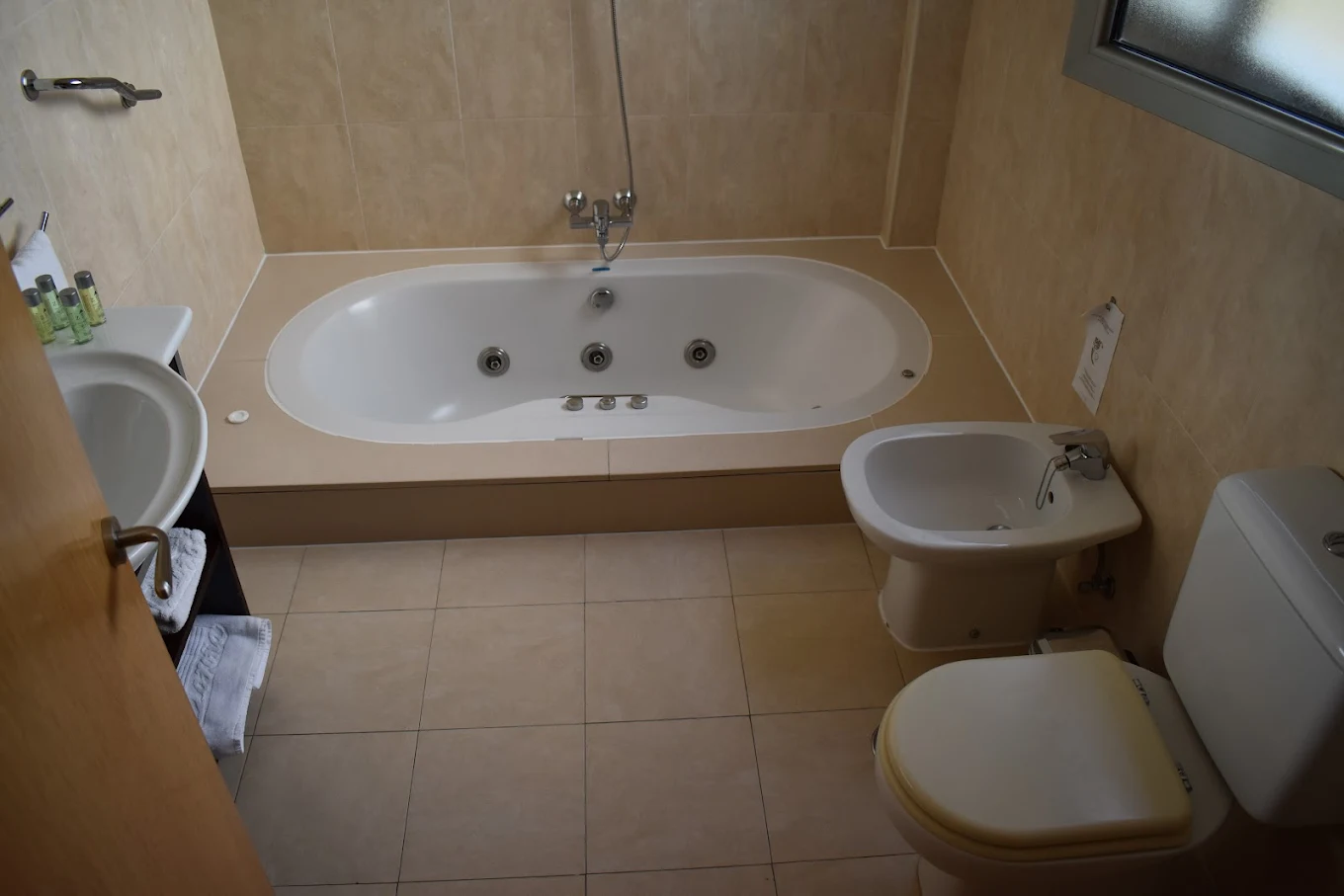 Hotel La Boroña, habitación con jacuzzi privado