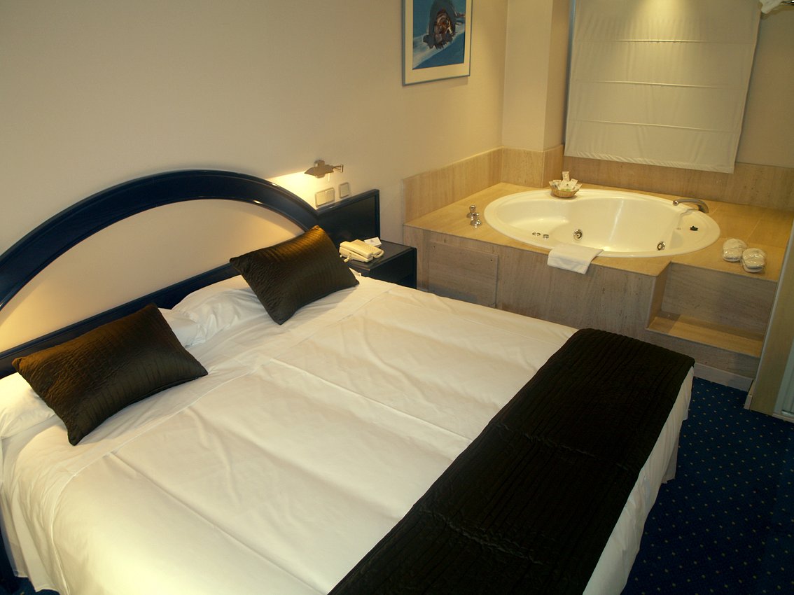 Hotel Palacio Del Mar, habitación con jacuzzi privado