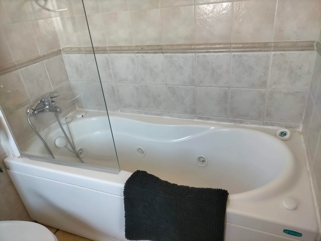 Hotel Rural El Castillo, habitación con jacuzzi privado