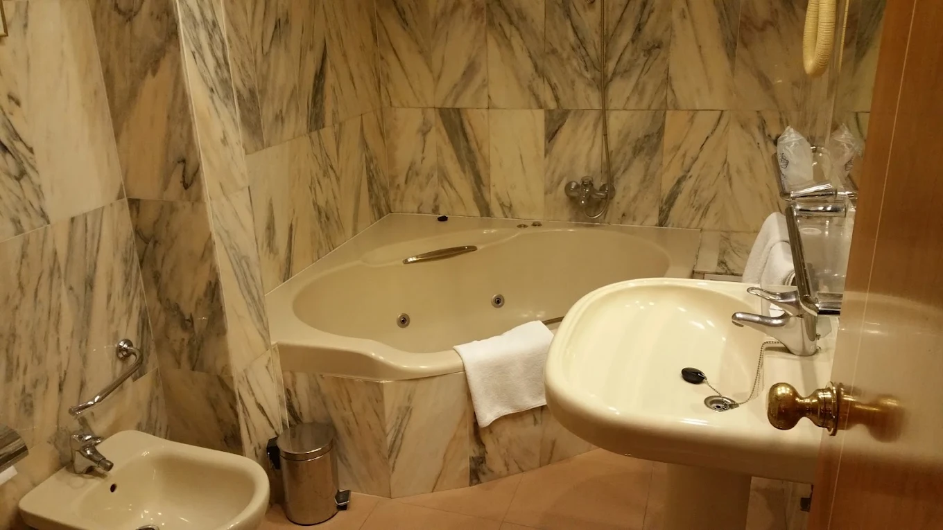 Hotel Soho Boutique Los Naranjos, habitación con jacuzzi privado
