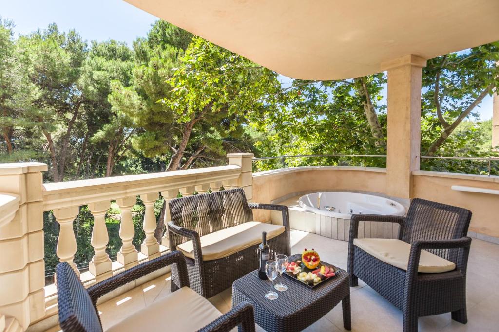 Lago Garden Apart-Suites & Spa Hotel, habitación con jacuzzi privado