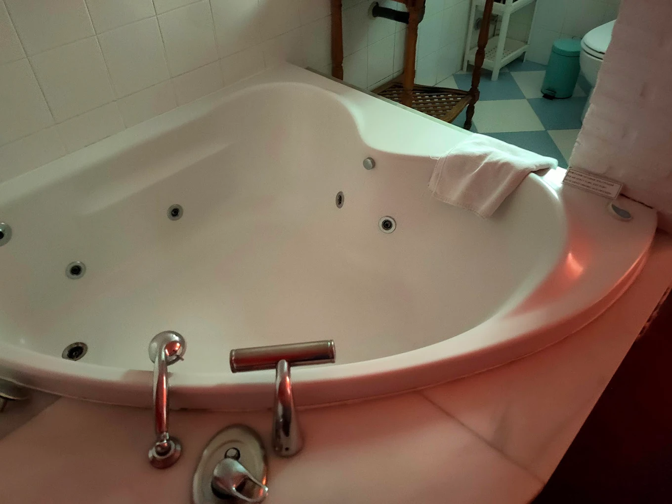 Las Acacias Hostal, habitación con jacuzzi privado