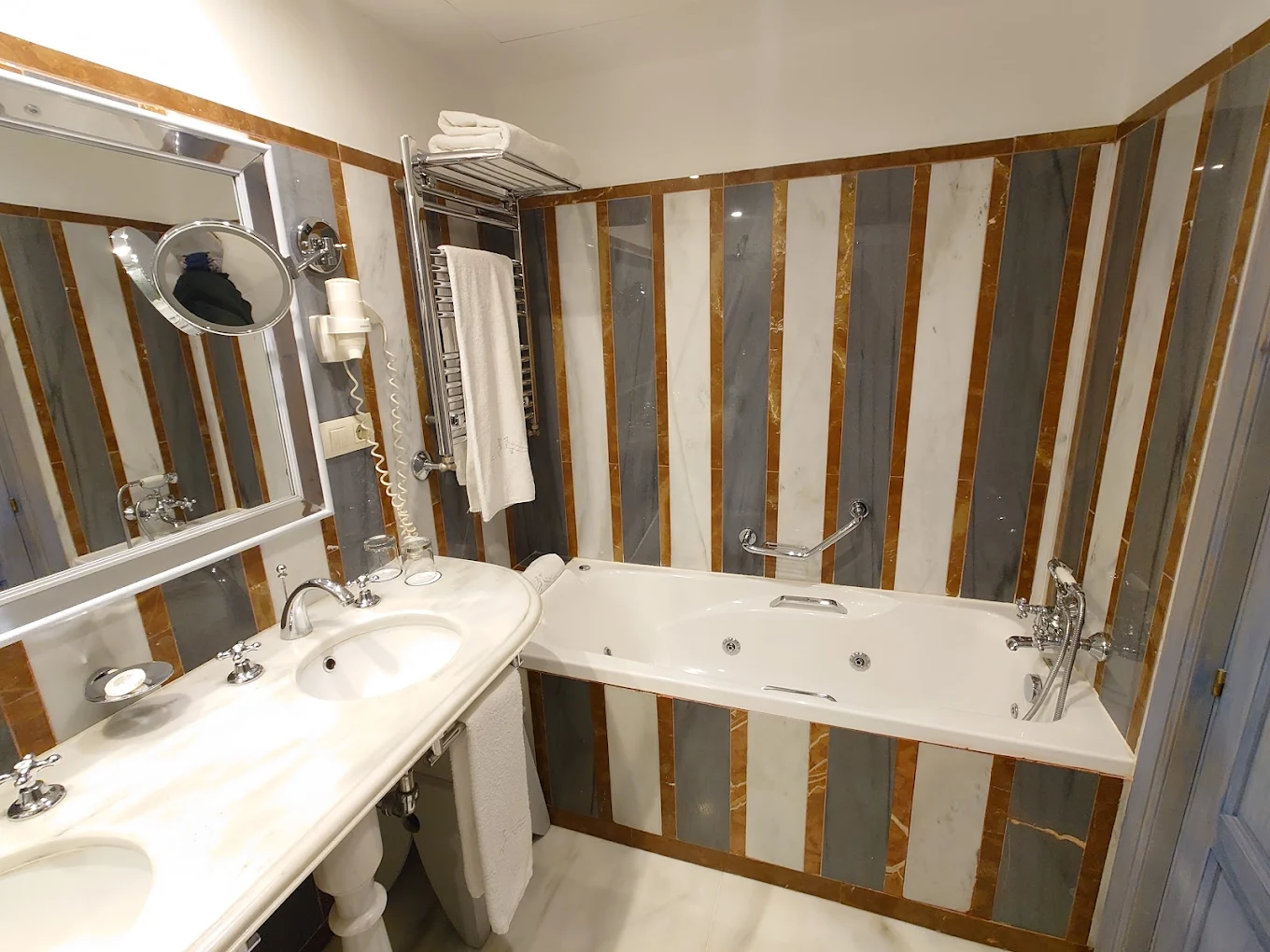 Las Casas de la Judería de Córdoba, habitación con jacuzzi privado
