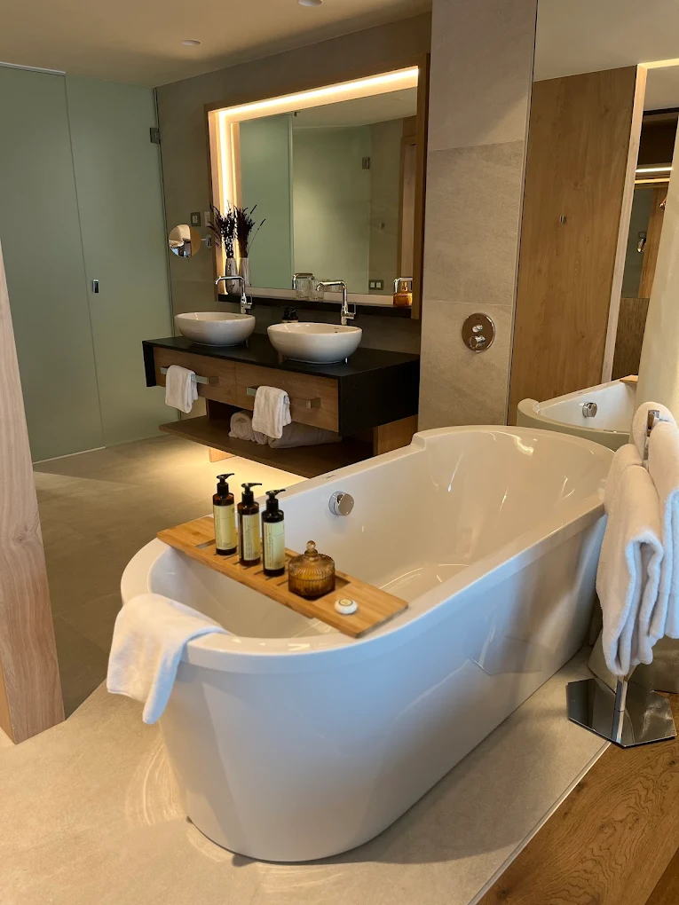 ME Barcelona, habitación con jacuzzi privado
