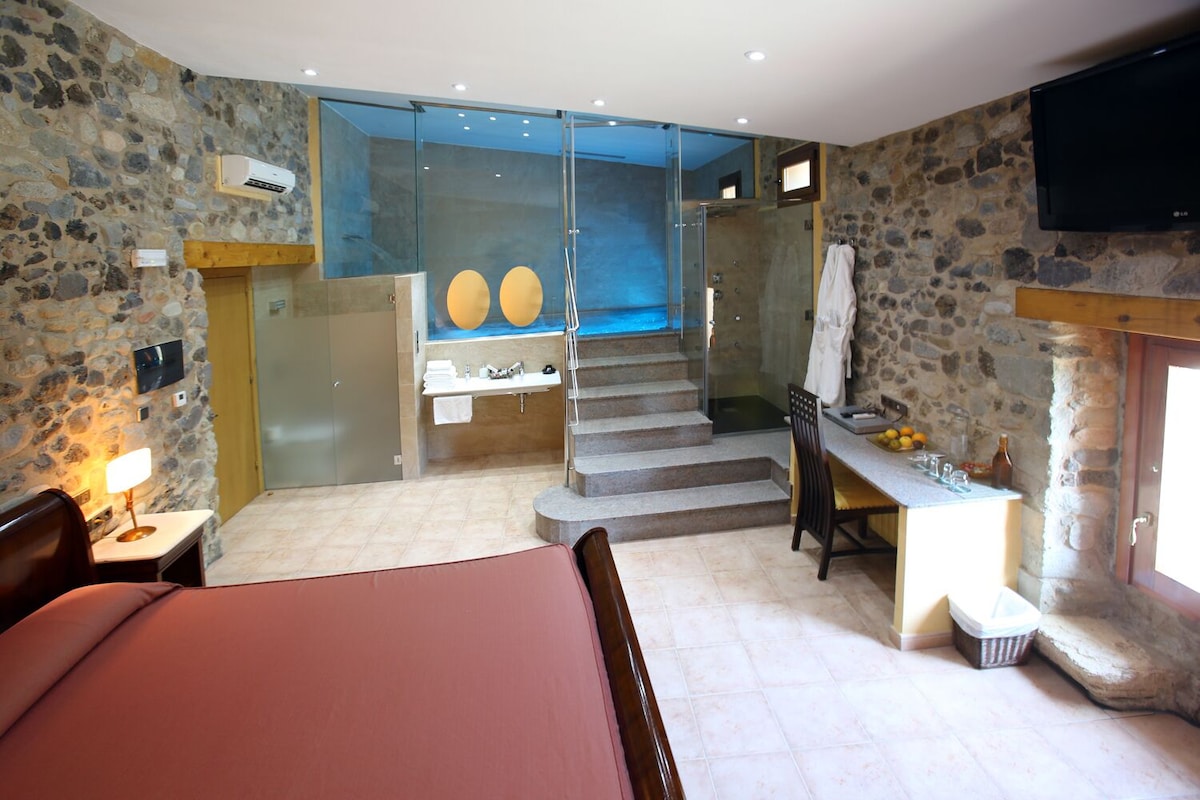 Mas La Casassa, habitación con jacuzzi privado