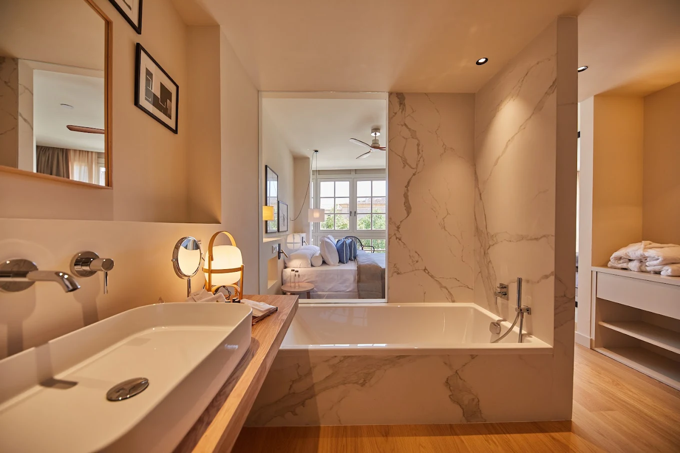 Mon Boutique Hotel, habitación con jacuzzi privado