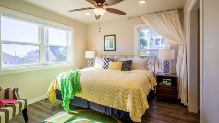 Newport Beach House – Hot Tub, Fireplace, Dog-Friendly