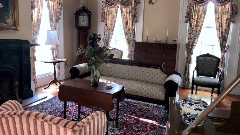 Oakcliff Bed and Breakfast