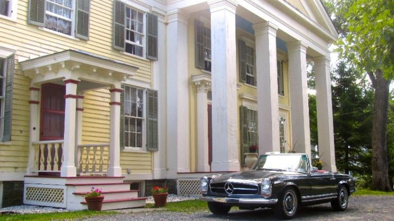 Oakcliff Bed and Breakfast
