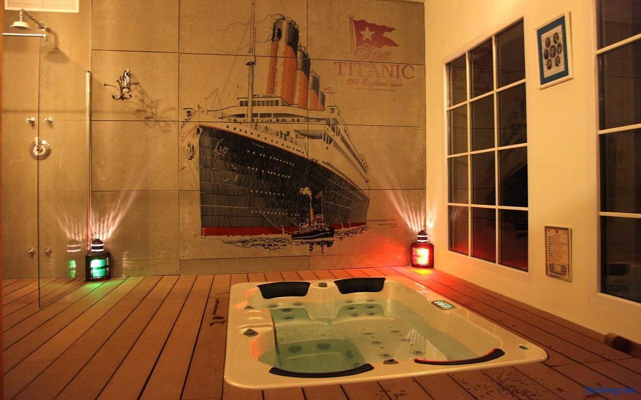 Old England House, habitación con jacuzzi privado