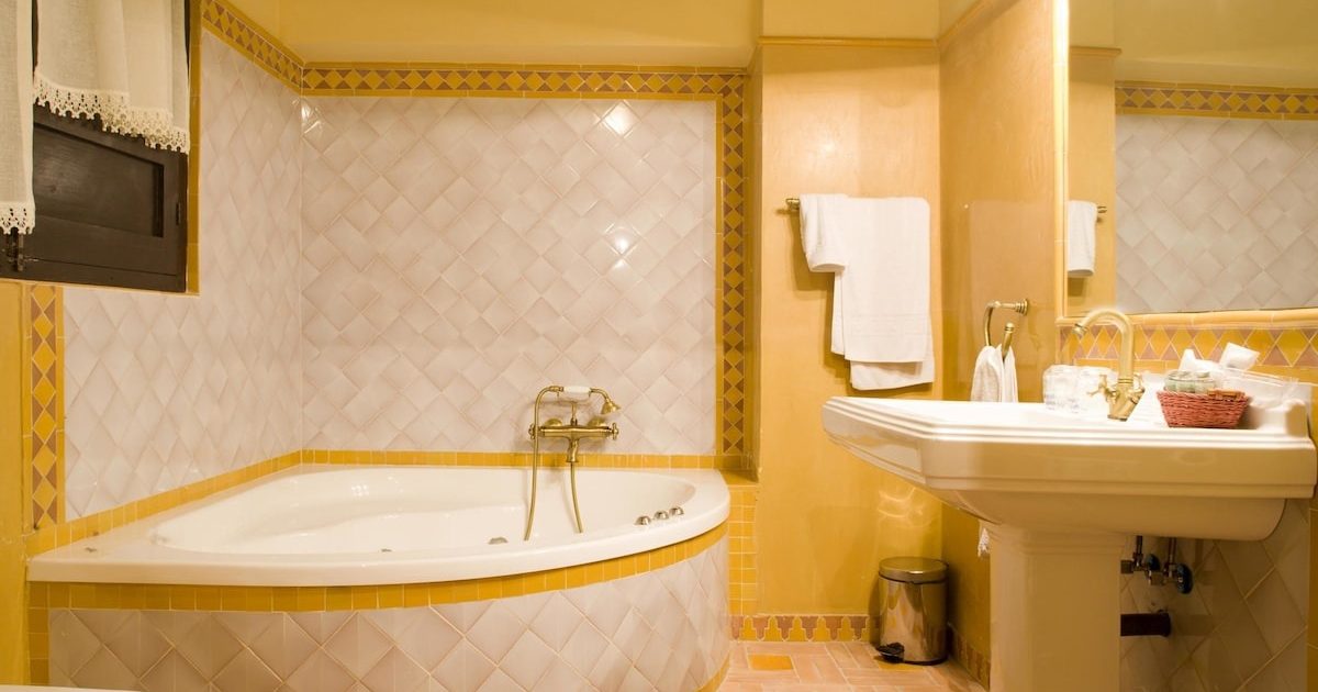 Palacio Mariana Pineda, habitación con jacuzzi privado