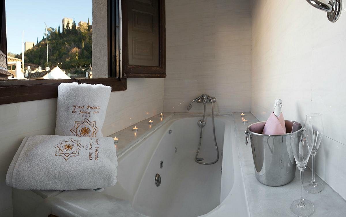 Palacio de Santa Inés, habitación con jacuzzi privado