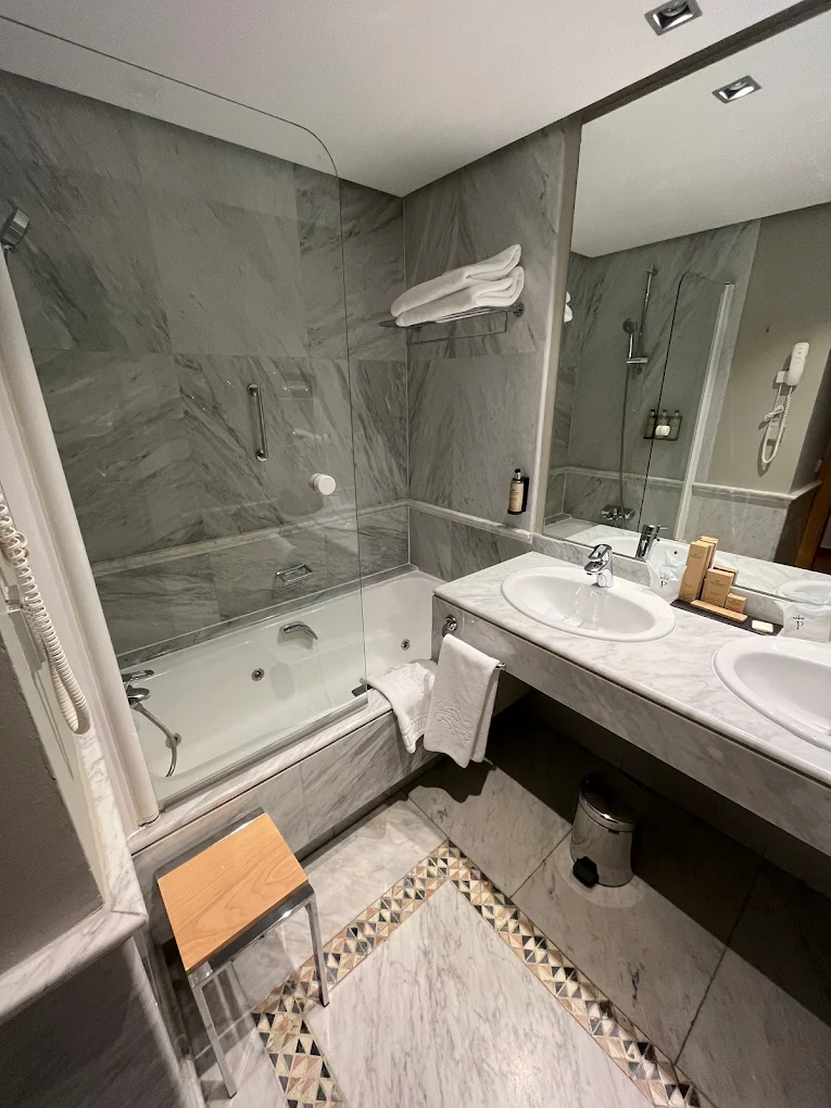 Parador de Toledo, habitación con jacuzzi privado