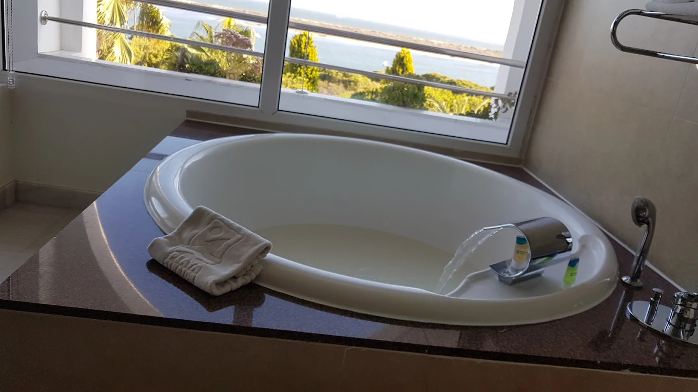 Playacartaya Spa Hotel, habitación con jacuzzi privado