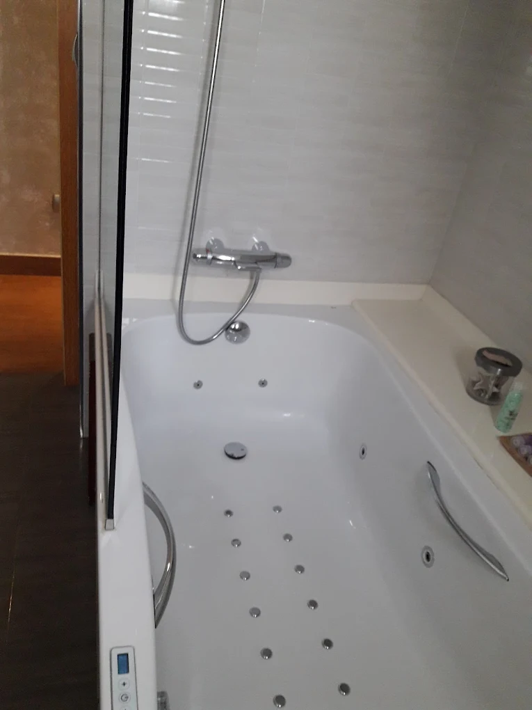 Posada La Torre de los Isla & Spa, habitación con jacuzzi privado