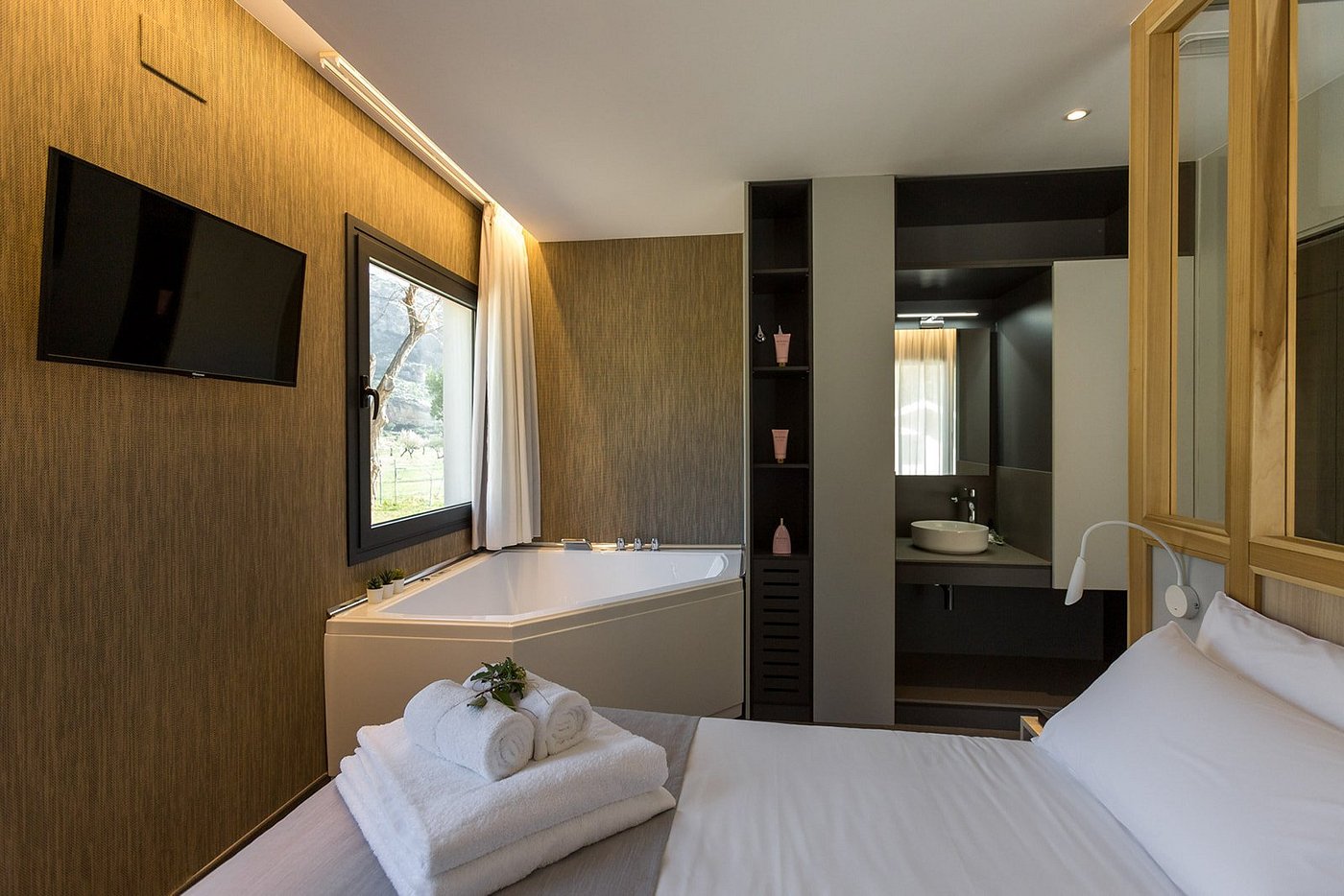Sant Pere Homes, habitación con jacuzzi privado
