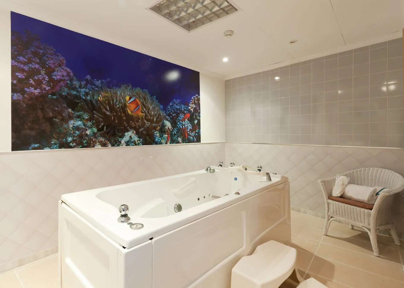 Senator Cádiz Hotel, habitación con jacuzzi privado