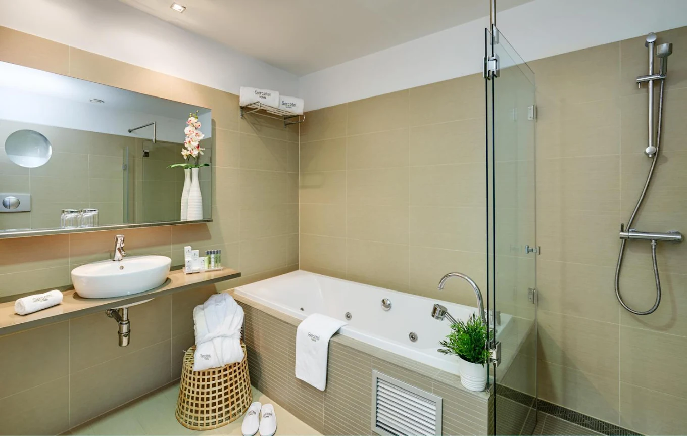 Sercotel JC1 Murcia, habitación con jacuzzi privado